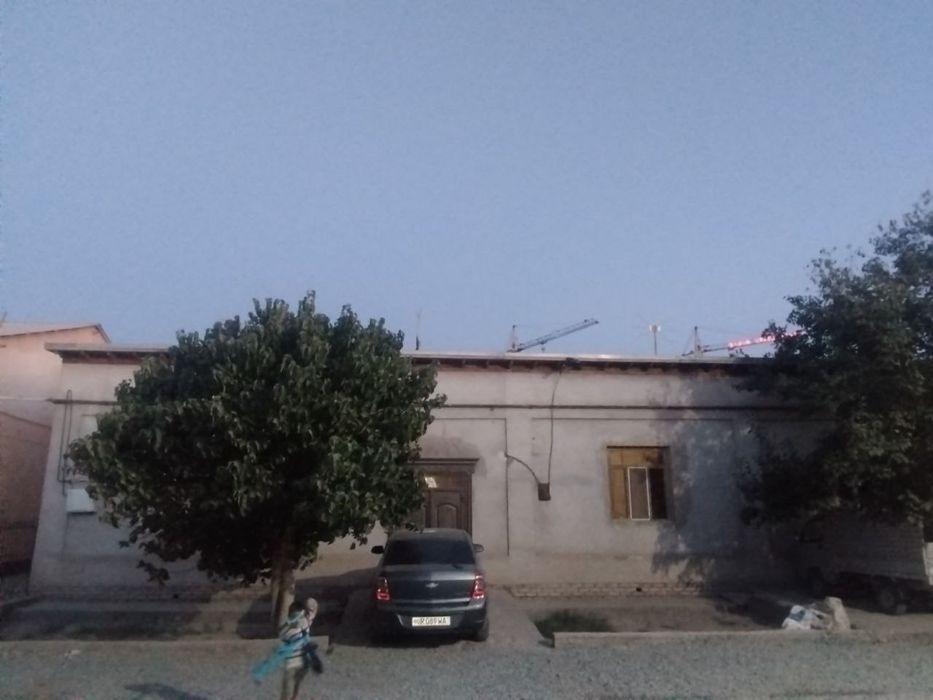 Уй сотилади райсентрда