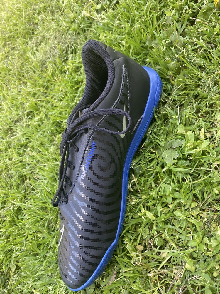 Детски футболни стоножки Nike phantomGX