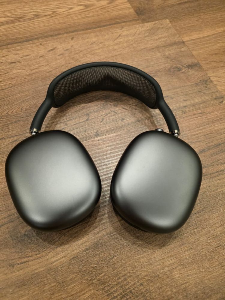 Apple airpods max (б/у)