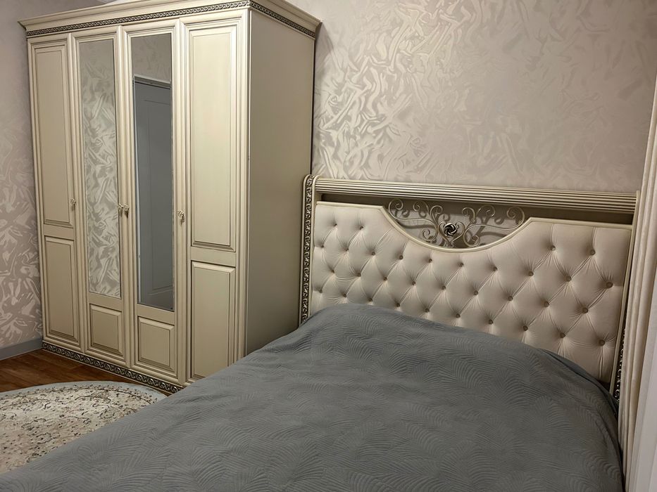 Спальный гарнитур 150.000