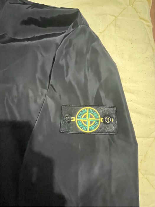 Продавам ветровка stone island размер M/ L