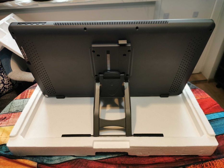 Графичен дисплей таблет HUION Kamvas 22, 21.5", 1920 x 1080