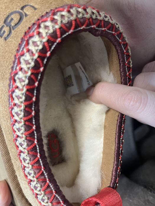 Vand UGG TAZZ . Produs nou . Calitate Superioara marimea 38 , 39