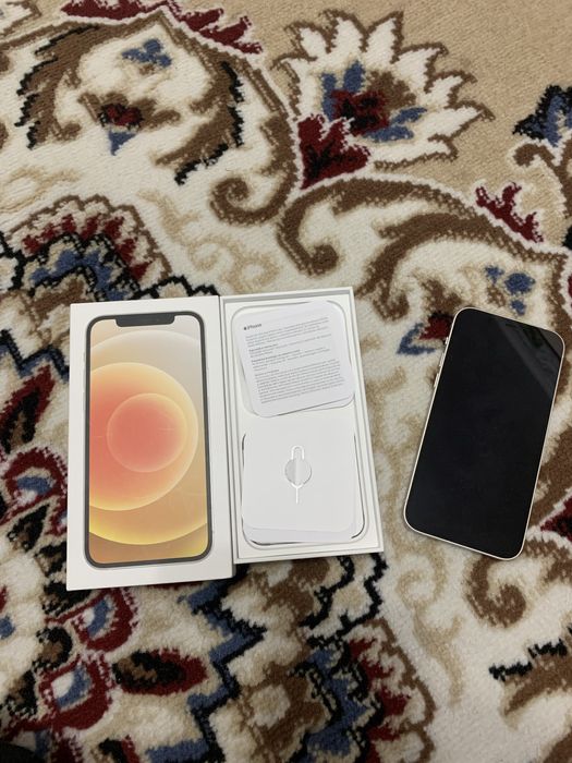 Продаю iphone 12