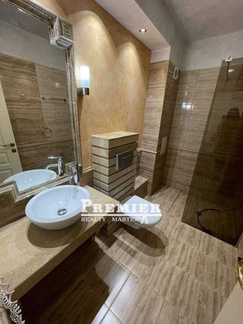 Двустаен в Слънчев Бряг на първа линия с гледка море!