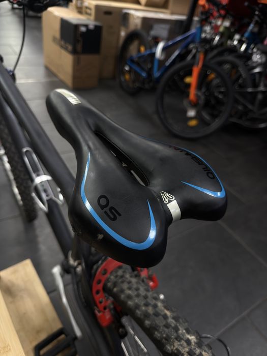 Планинско колело specialized