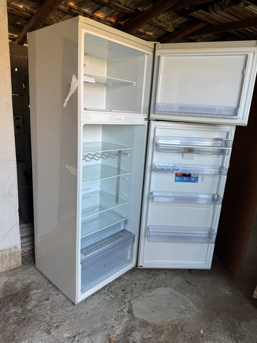 Vând frigider in stare bună de functionare!