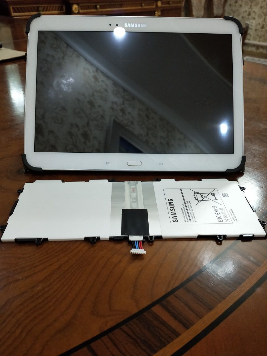 Планшет Samsung Galaxy Tab 3 P5200