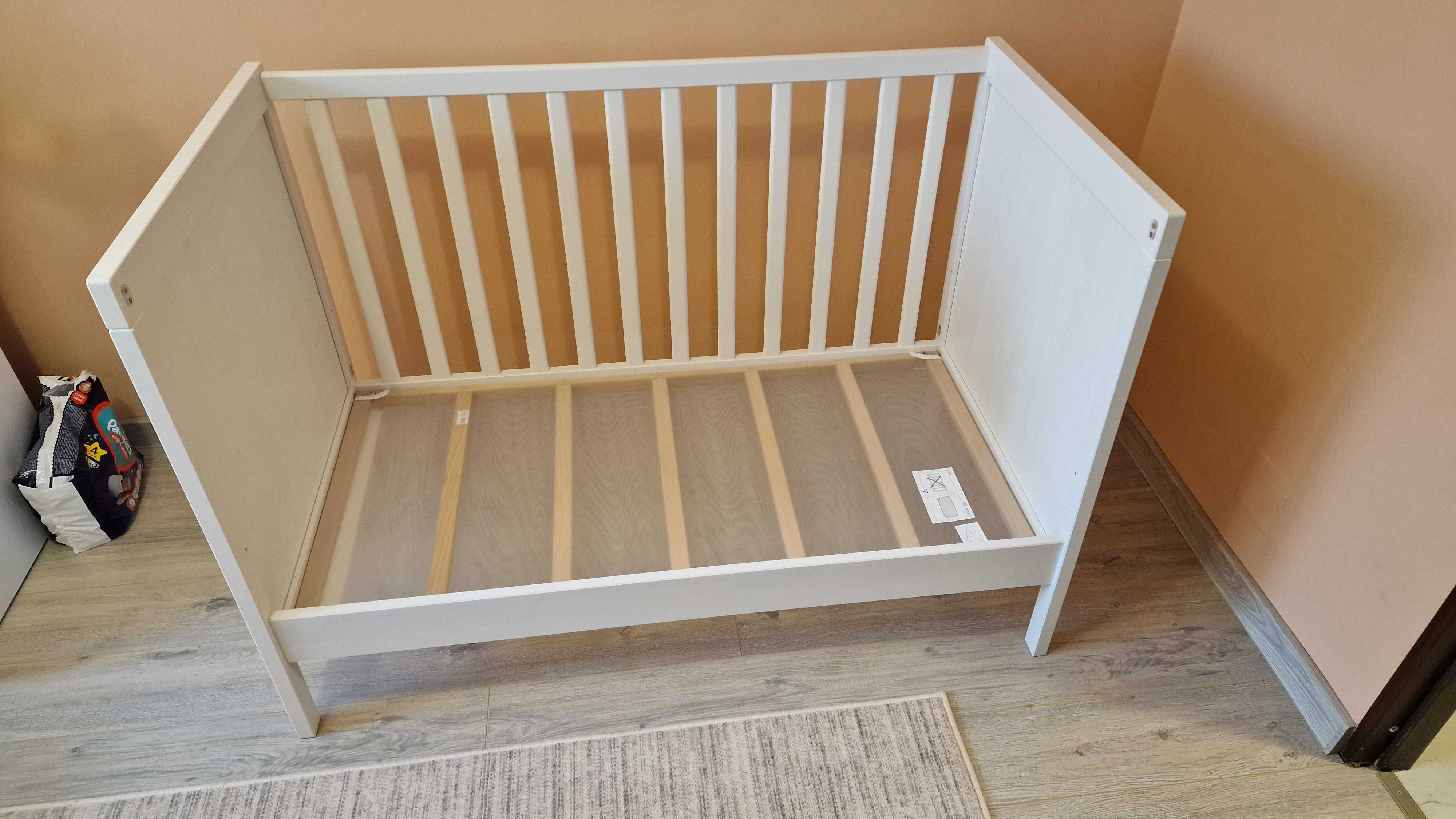 Patut bebe/copil IKEA si saltea spuma standarde ridicate de siguranta