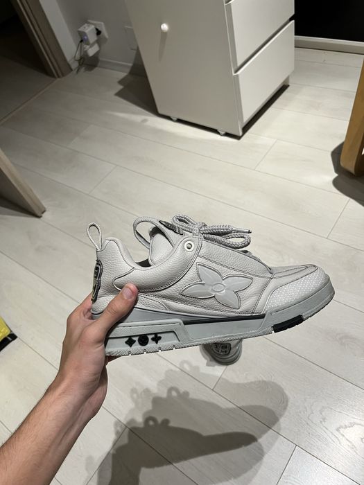 LV Skate Grey.