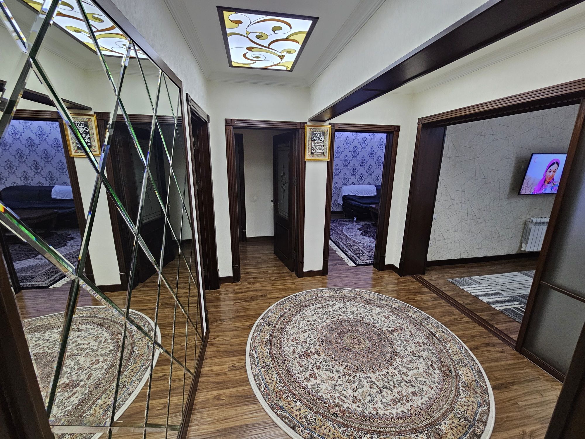 Продаётся 4-х комнатная квартира под офис. 97м2