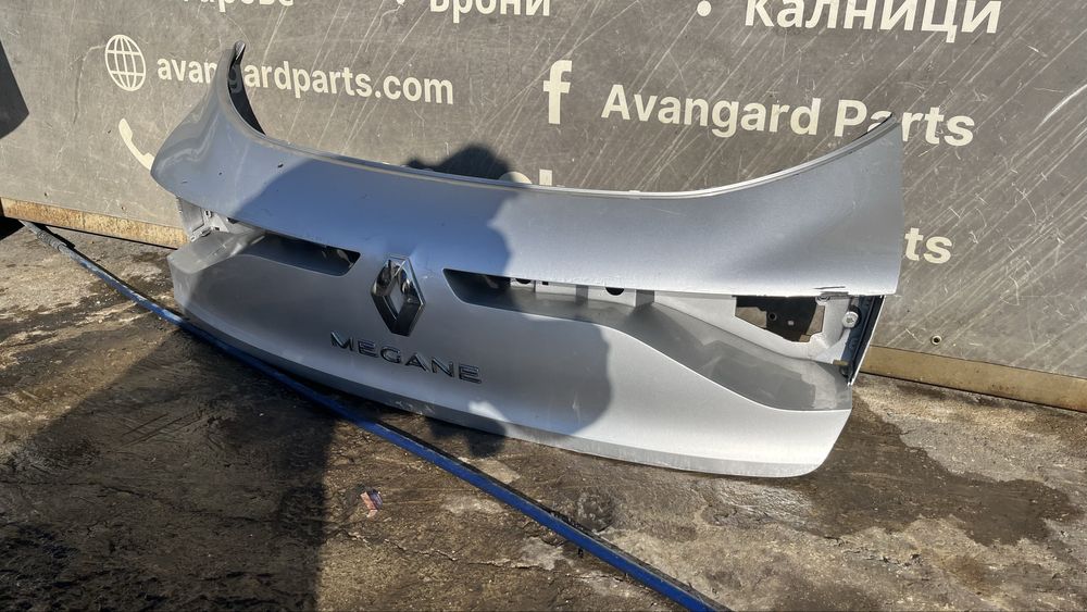 4 броя панел на багажна врата Renault Megane 4 2015-