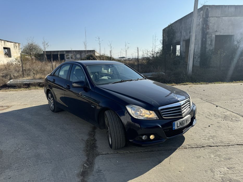 Dezmembrez Mercedes C220 facelift w204
