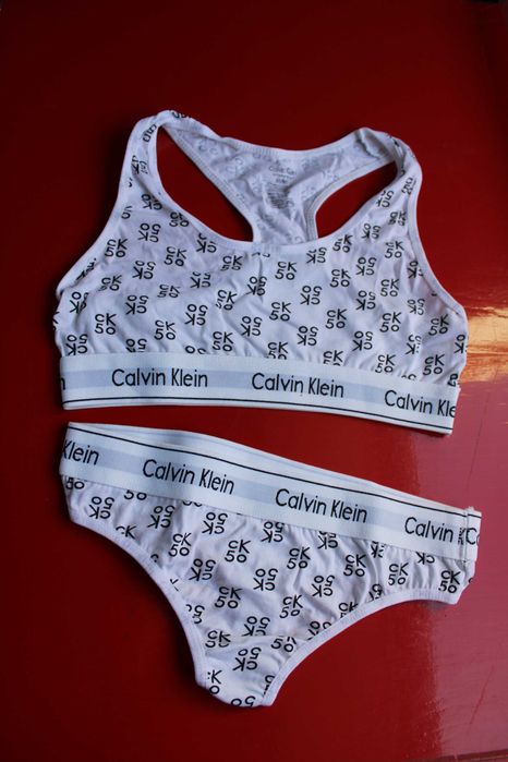 Ново женско бельо Calvin Klein
