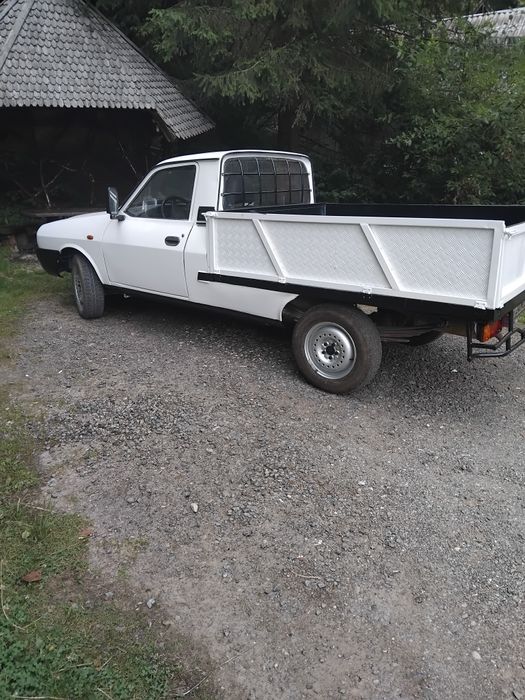 Vând dacia papuc