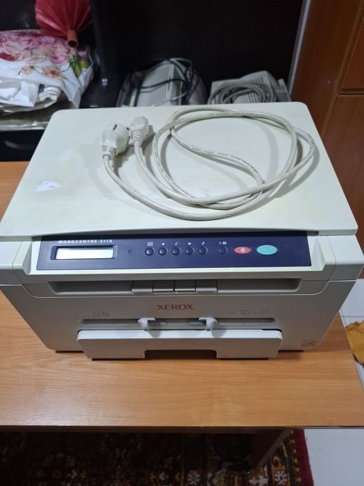 Продаётся принтер 3 в 1. Работает отлично. Xerox.