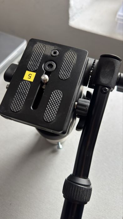 Cap Fluid Tripod Weifeng