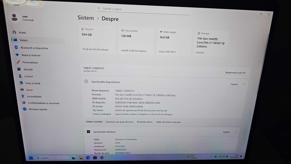 surface pro 8 I7, 16 GB ram 1TB stocare
