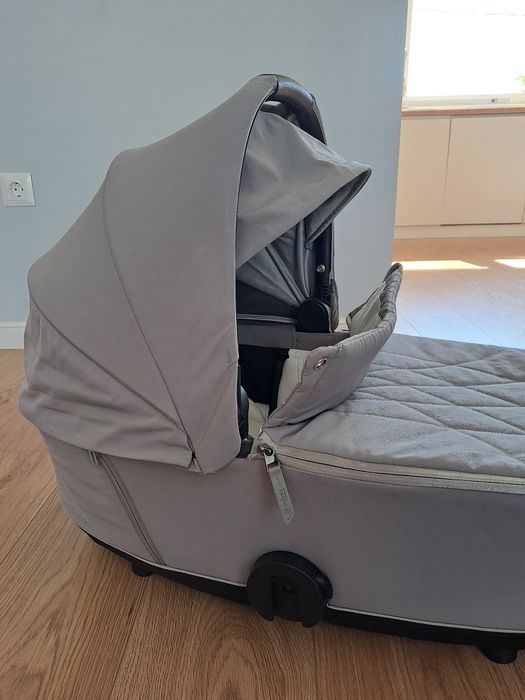 Vând landou Cybex Mios