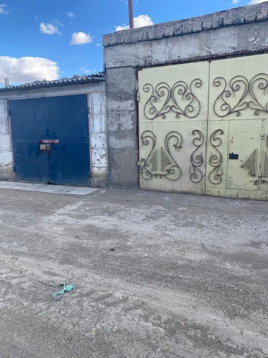 Продам гараж возле магазина вираж