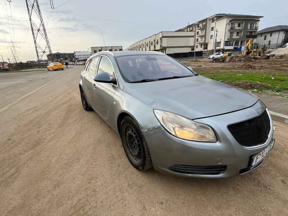 Opel Insignia 2012 – 2.0 Diesel, Automată – 214.062 km – 2200 €