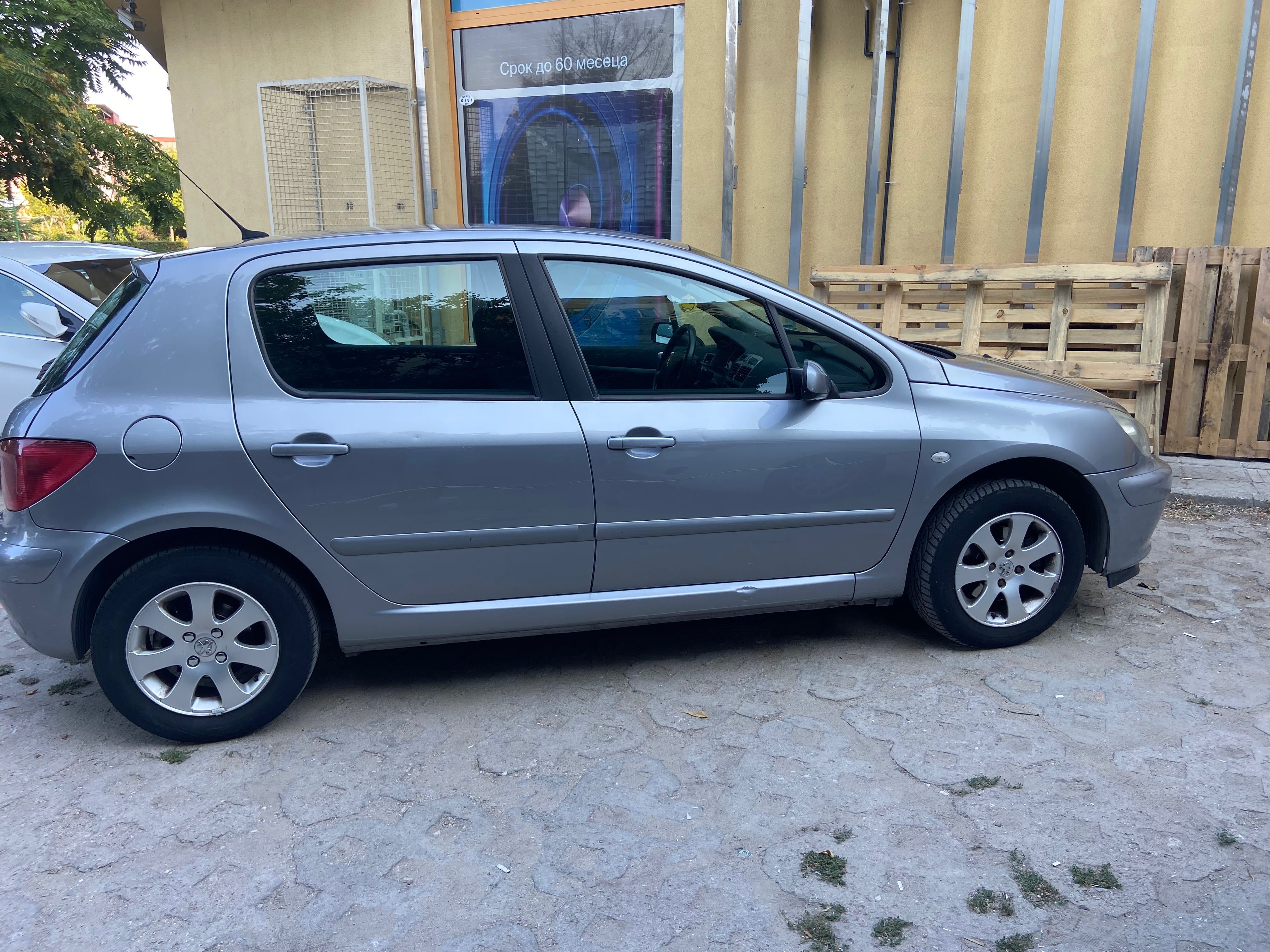 Продавам Пежо 307 - 2004г.
