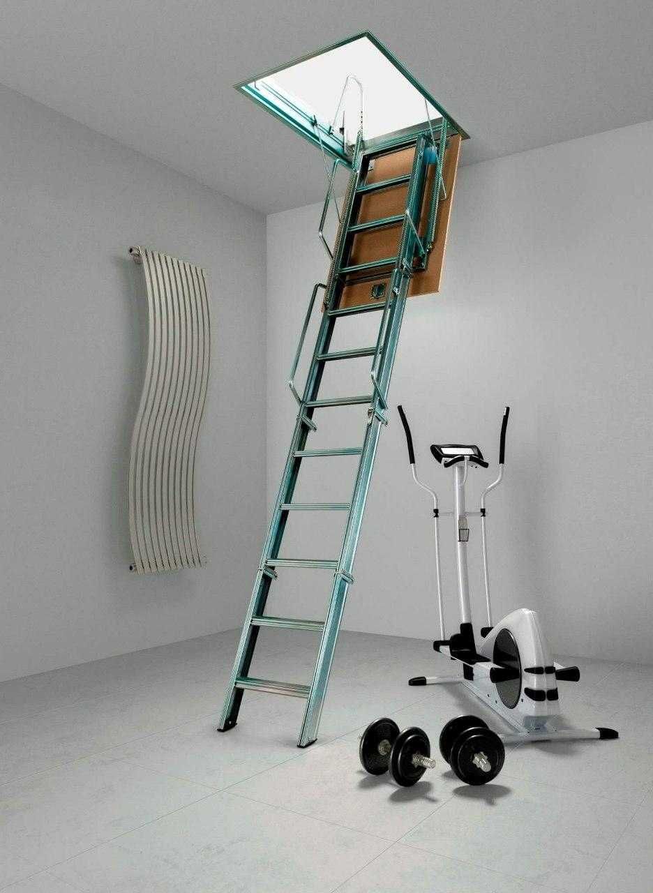 Мансардная раскладная чердачная лестница из Италии