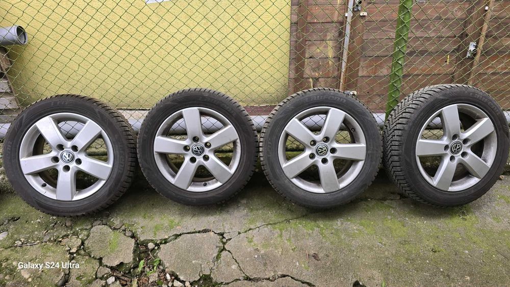 Jante originale Wv cu anvelope iarna noi 205.55.R16…5x112