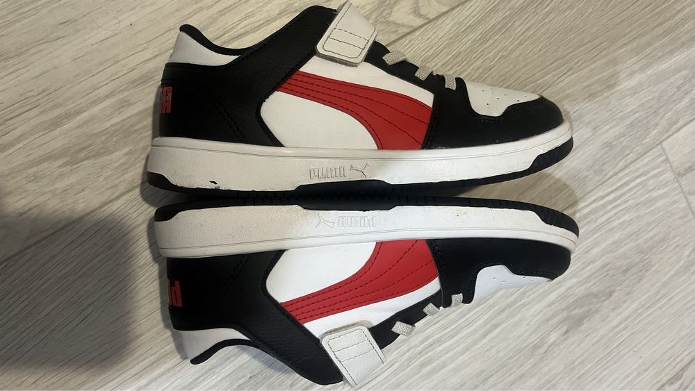 Adidasi Puma marimea 35, 21,5 cm originali