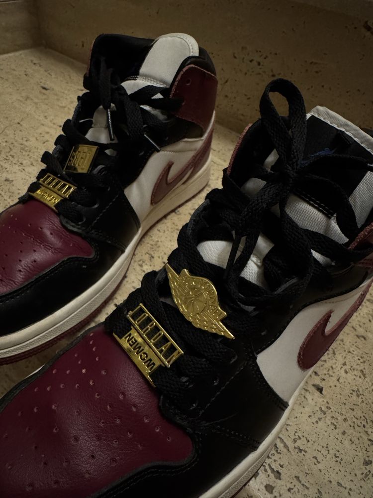 Nike jordan кецове Jordan 1 Mid Maroon Black