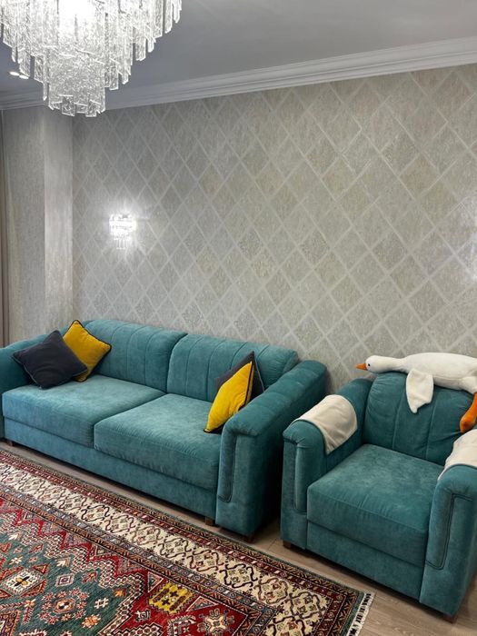 Диван и кресло на продажу