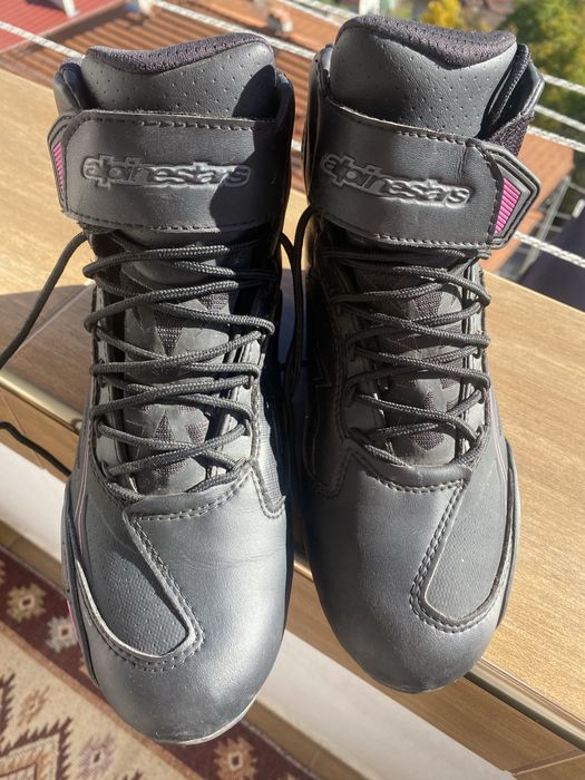 Дамски мото обувки