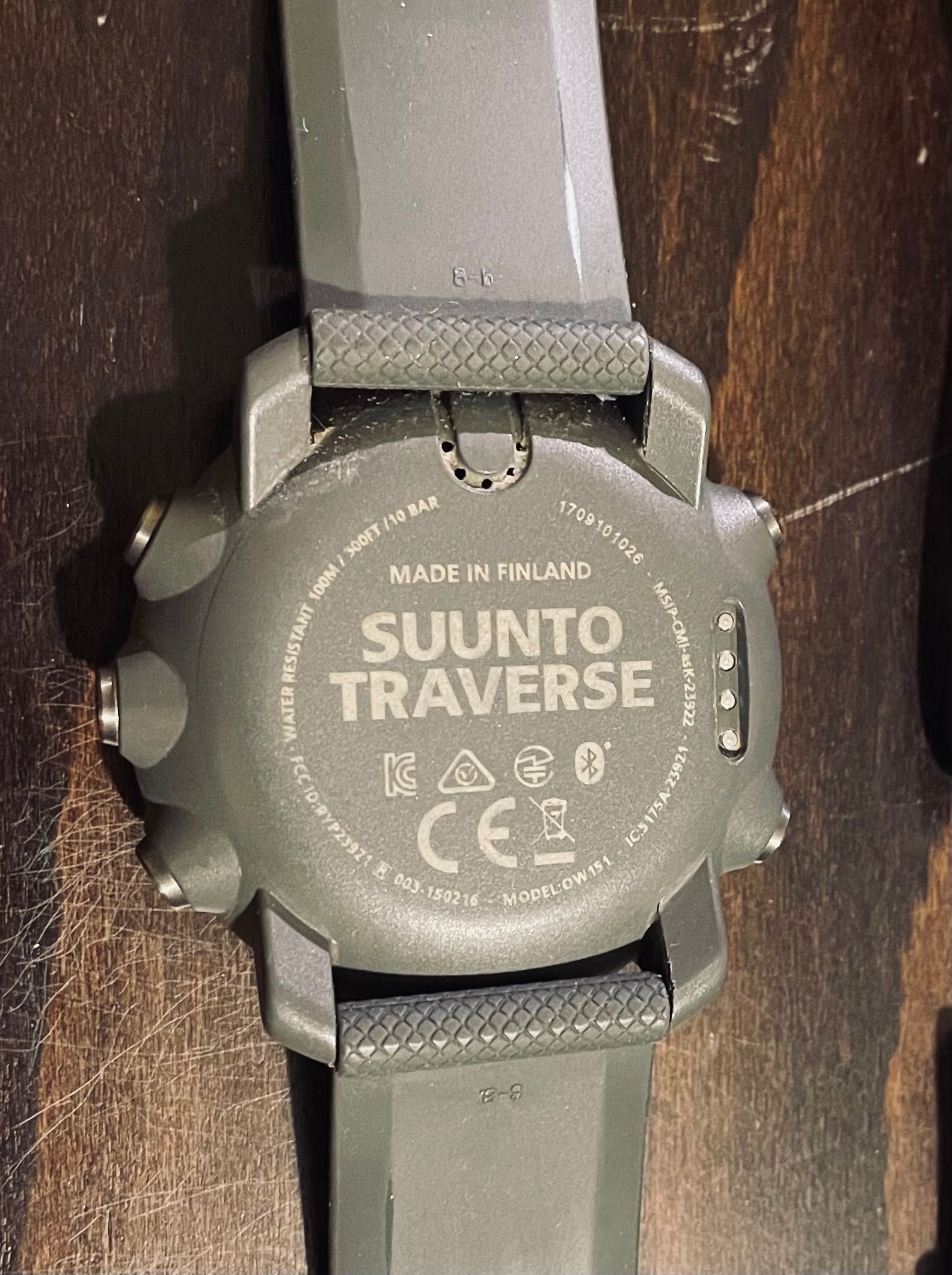 Часовник Suunto Traverse