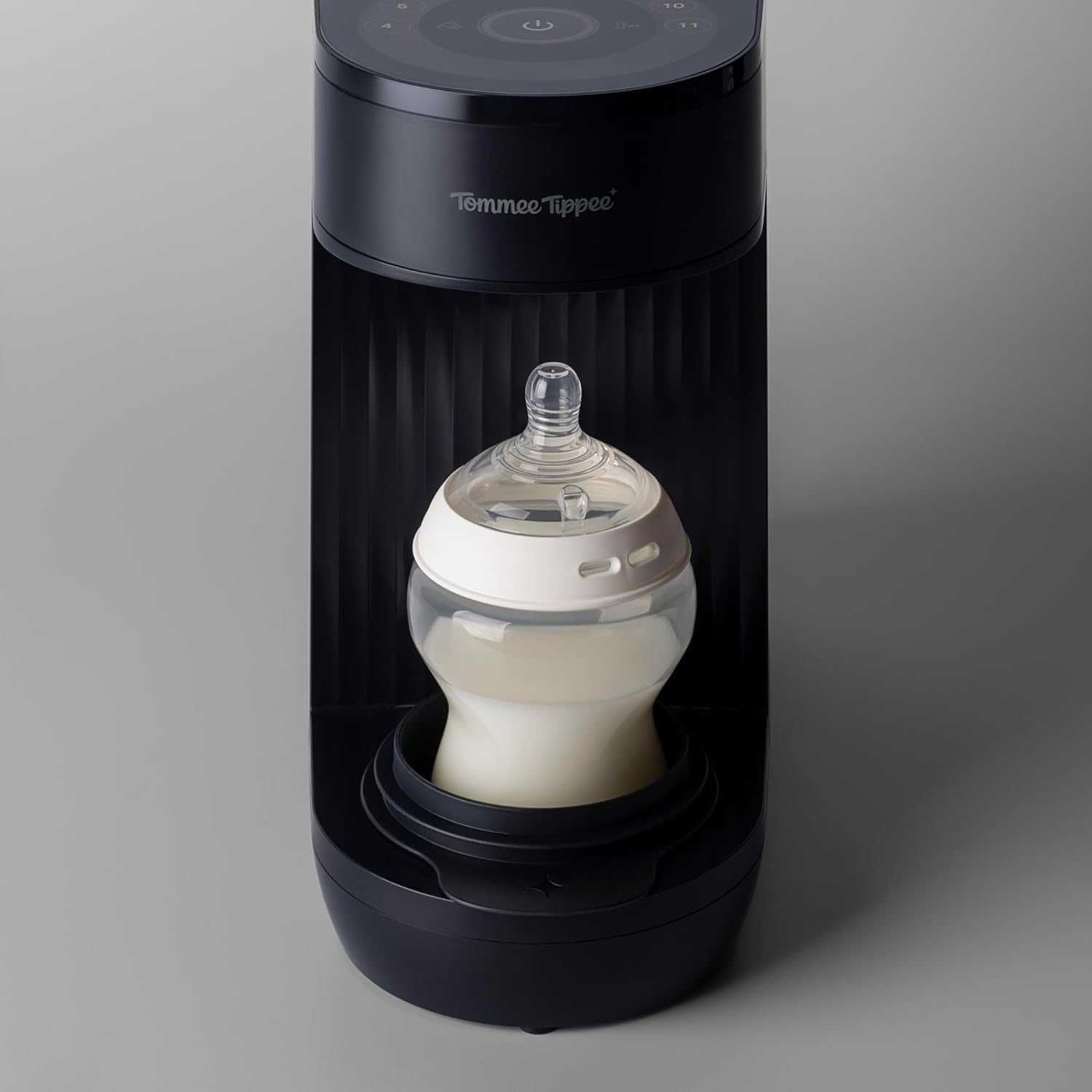 Tommee Tippee машина за хранене с адаптирано мляко за бебета