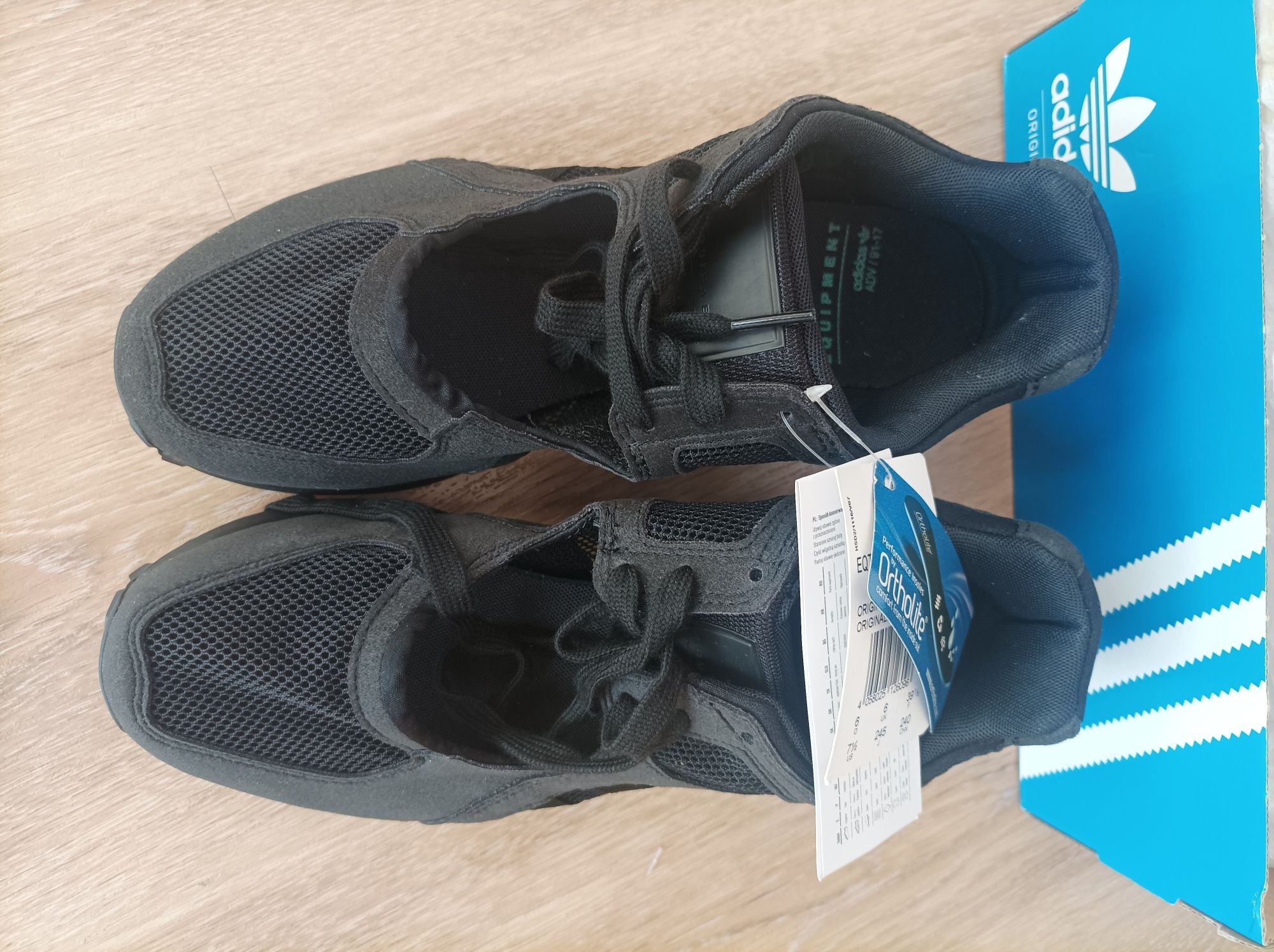 Adidas /Tommy Hifiger нови 39 1/3 летни маратонки