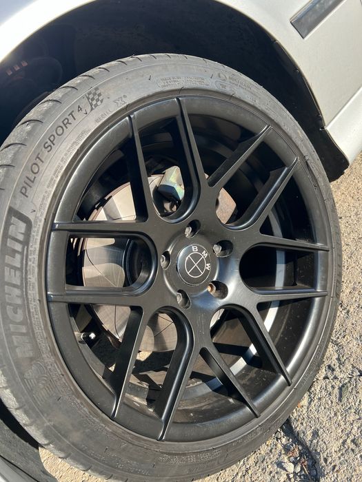 Джанти haxer 022 R18 с гуми