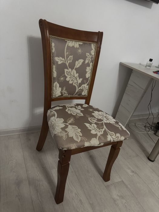 Продам Стулья гостинные - 10 шт