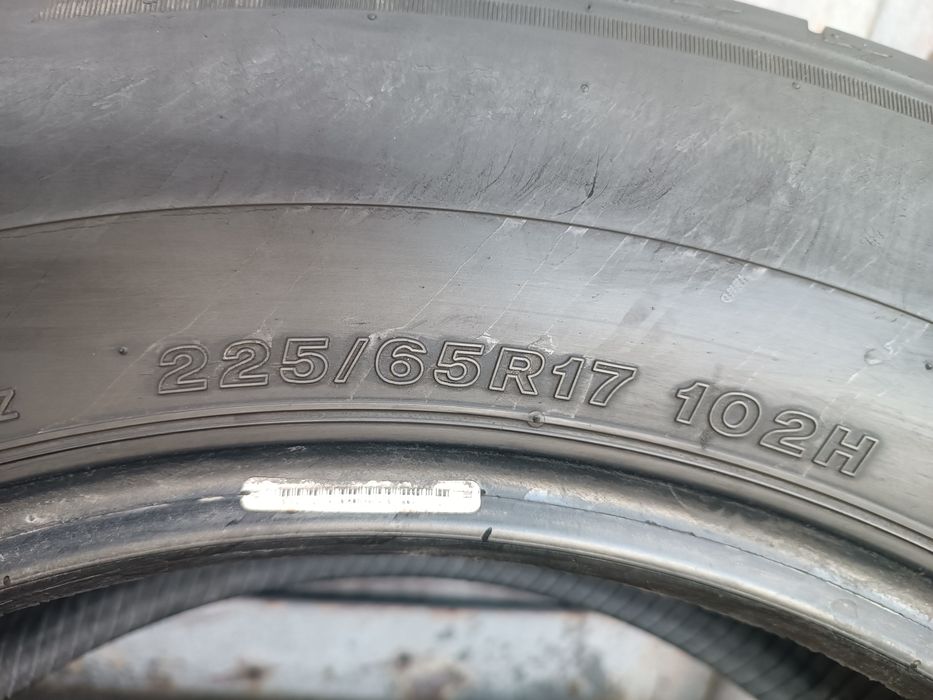 225/65/17 Bridgestone