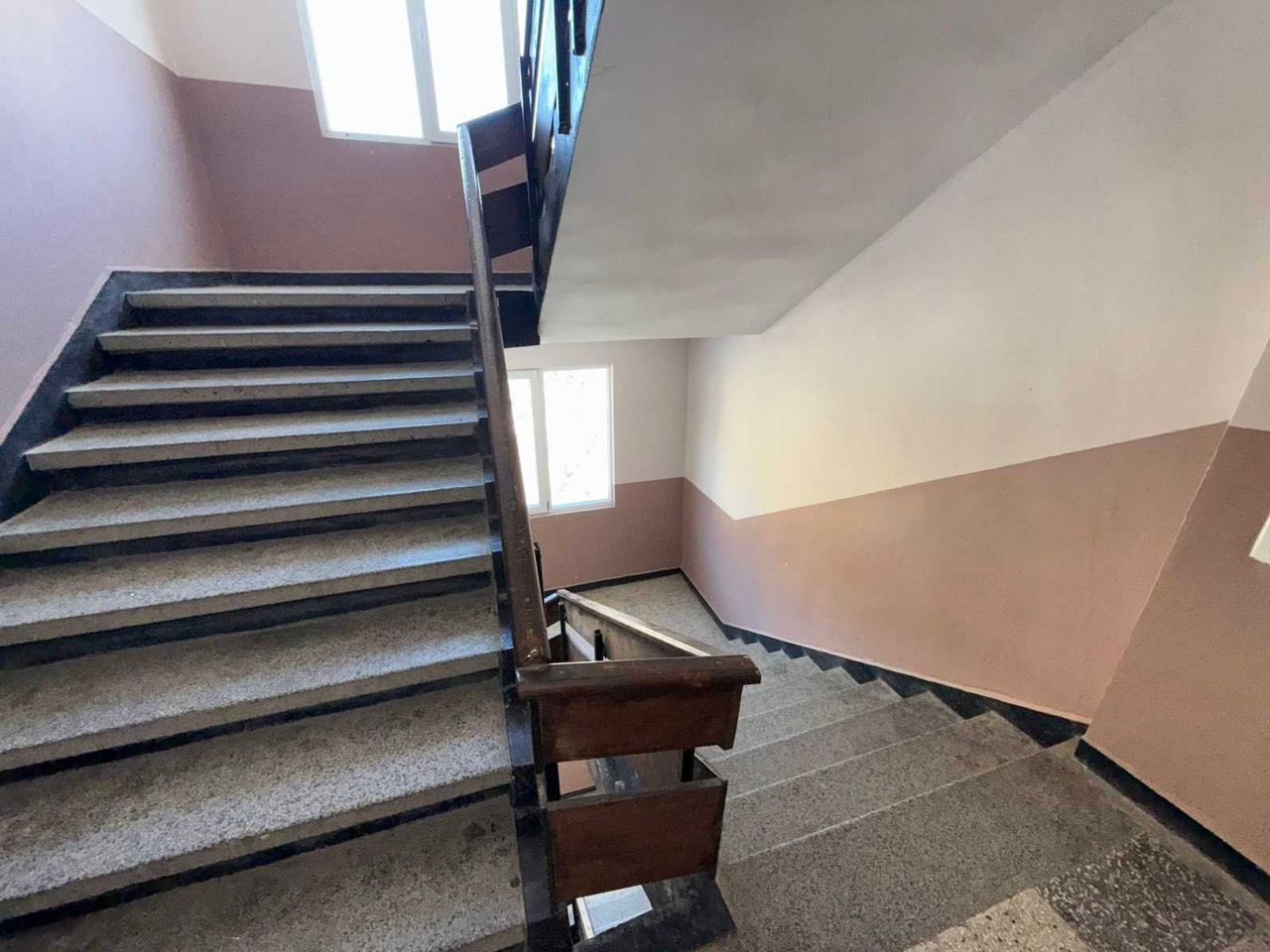 Продава се Двустаен апартамент в Велико Търново, Център - 42 кв.м за 1024 €/кв.м - Снимка #7