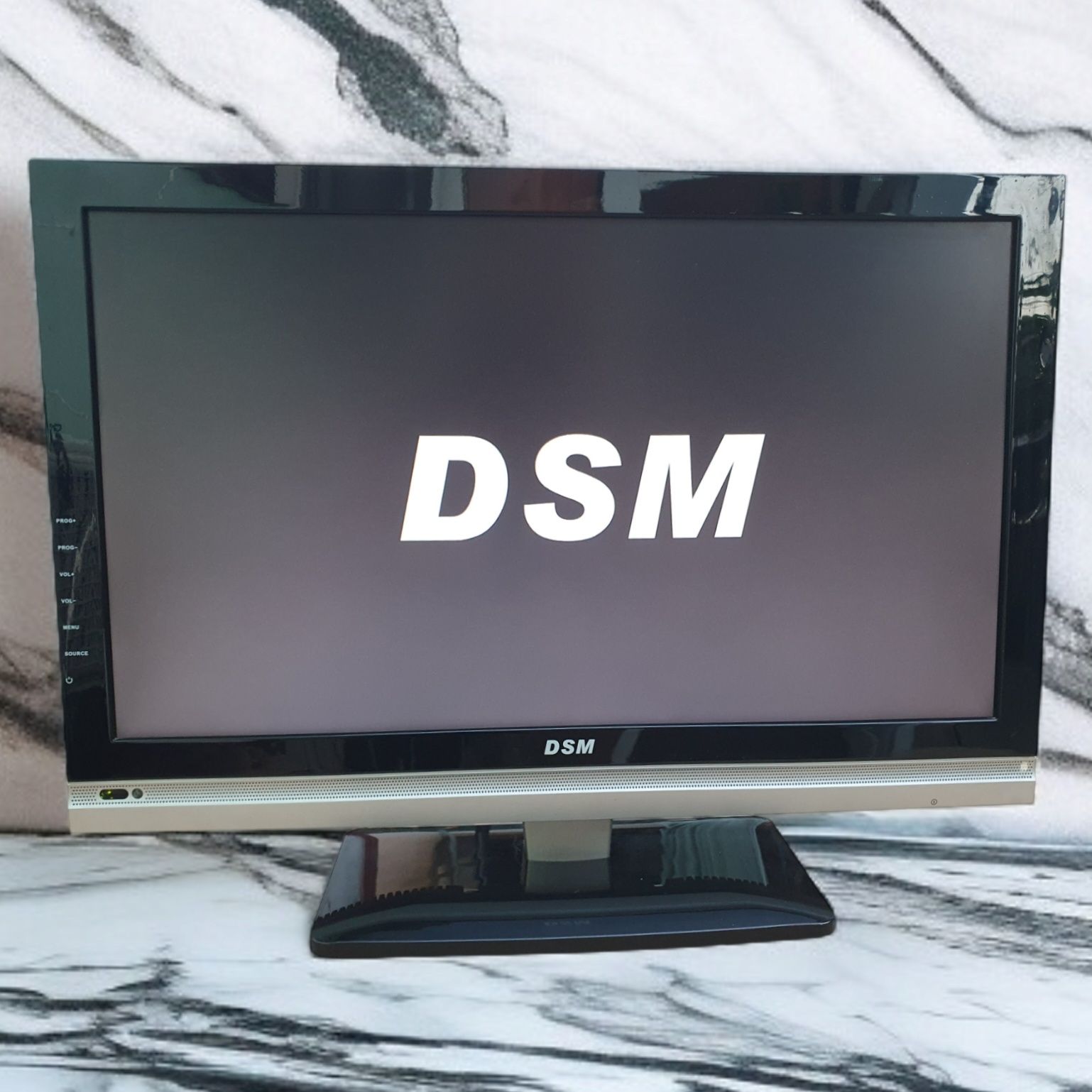 Телевизор - DSM - ( 24 ИНЧА) + ПОДАРЪК !