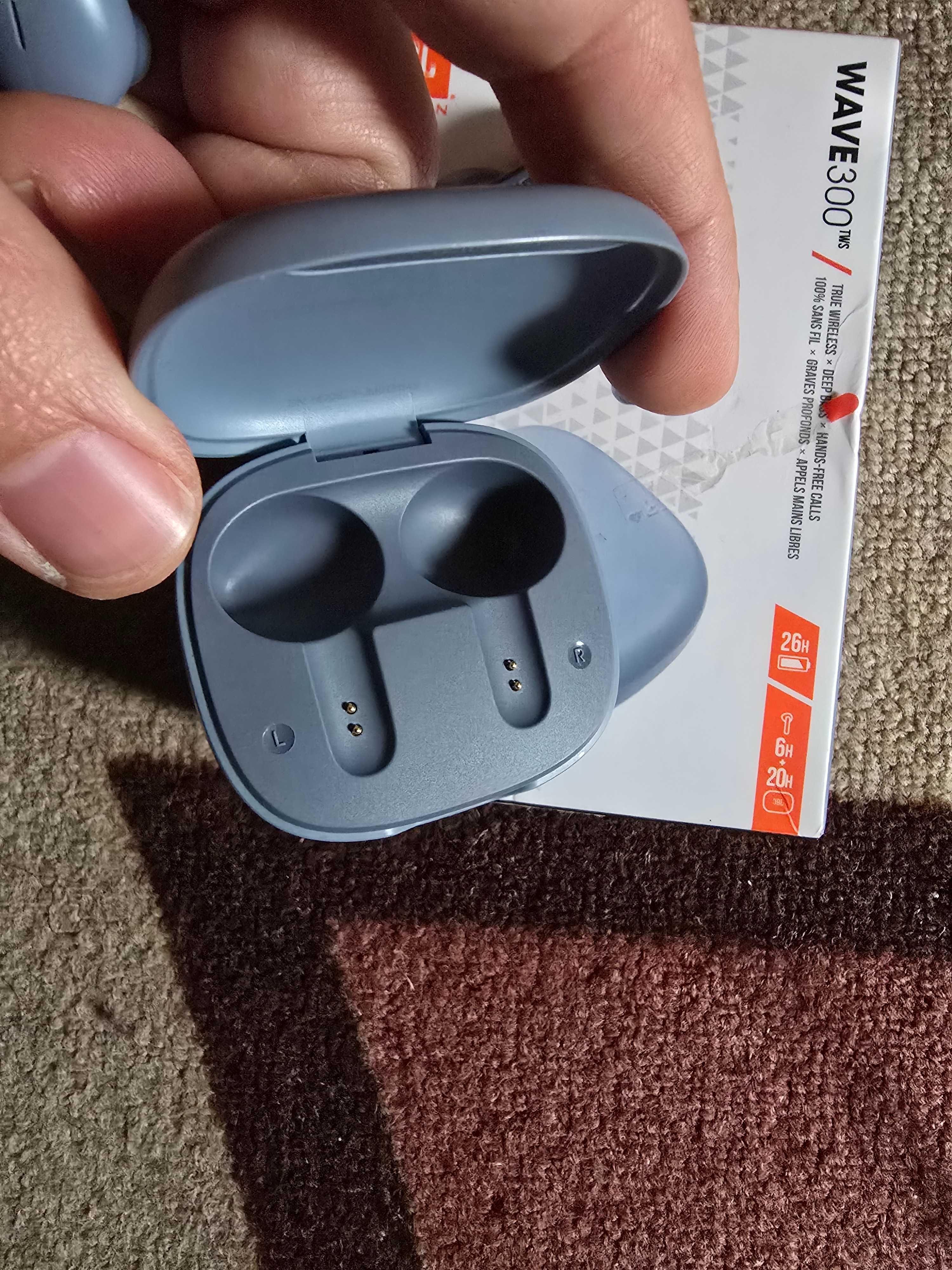 Безжични блутуут слушалки JBL Wave 300 TWS Bluetooth