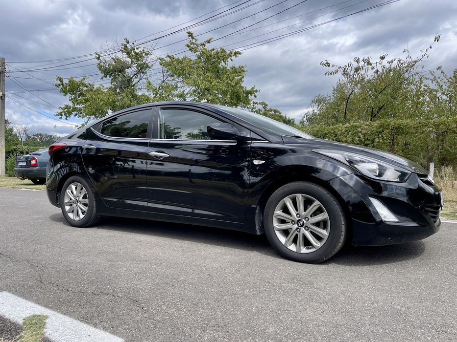 Hyundai Elantra 2015/06 automat | 1.6 benzina + Gpl