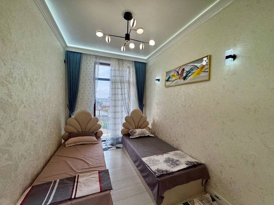 Продается 4х комнатная кв. 125м2. 4й этаж. Багишамал.