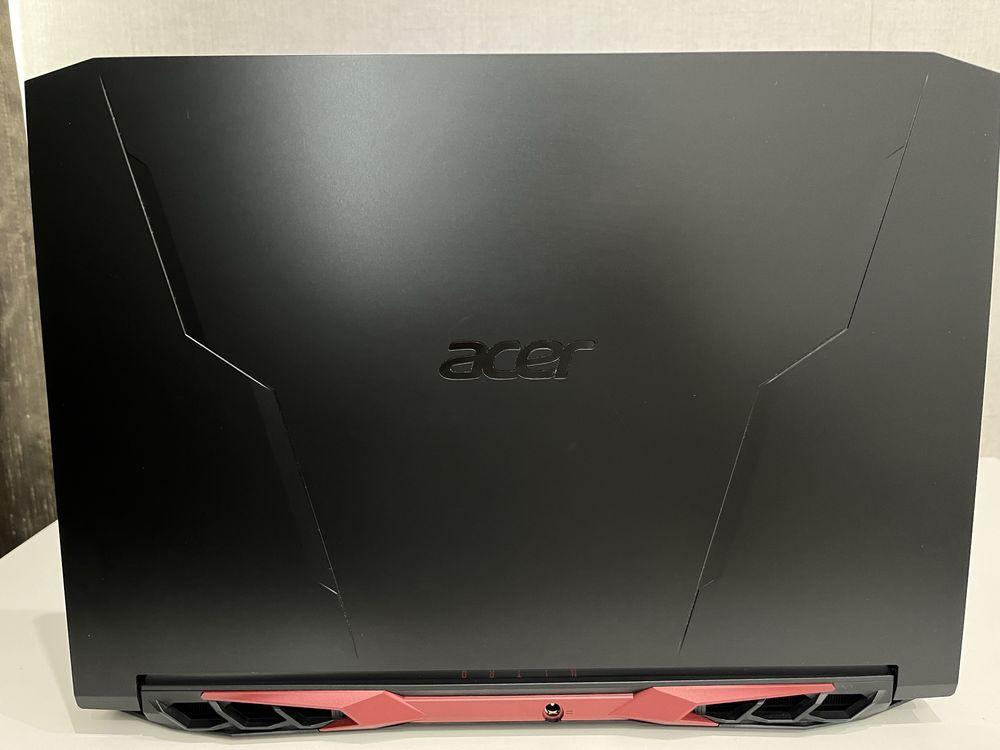 Игровой ноутбук Acer