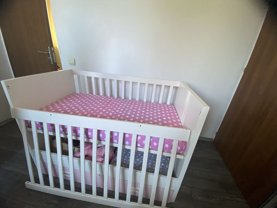 patut din lemn pentru  bebelus