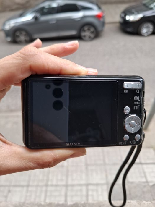 Компактен дигитален фотоапарат SONY Cybershot W630