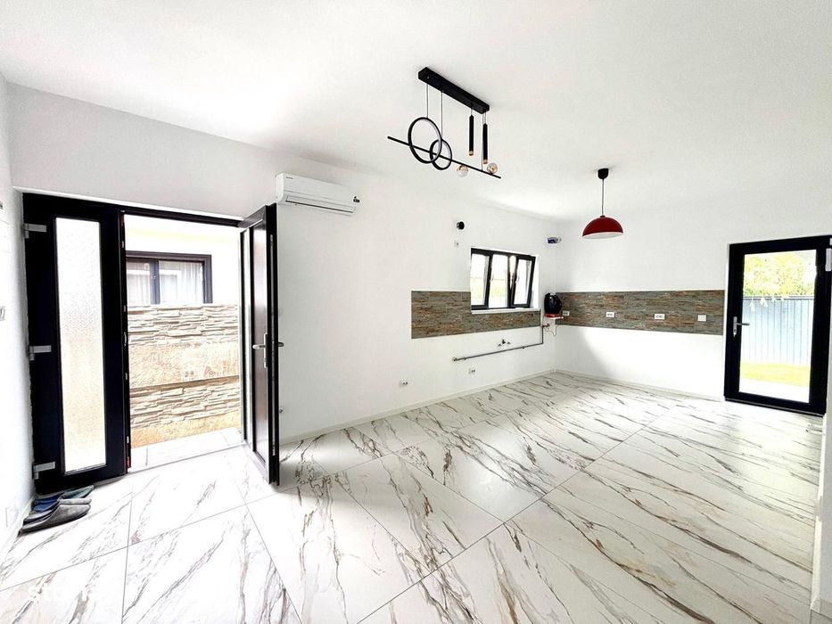 Super pret - Casa individuala cu 4 camere - Sanmihaiu Roman