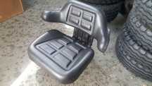 Scaun tractor cu triplu reglaj talpa universala scaune noi 445 u650