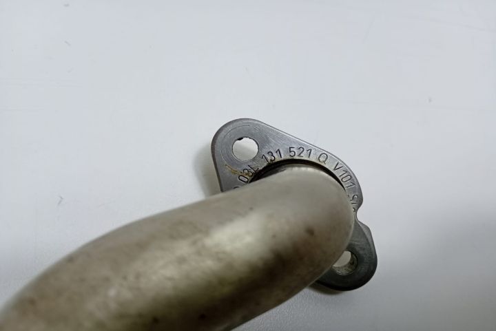 Conducta EGR  1.6 tdi 03L131521Q Volkswagen VW Touran prima generatie