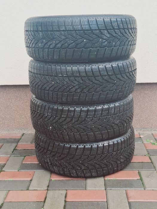 Set 4 anvelope iarna 205 50 17 93v xl dot 2022